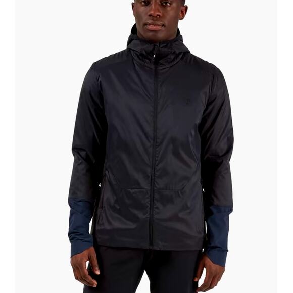 On Black Navy Insulator Jacket Size M - Picture 1 of 11